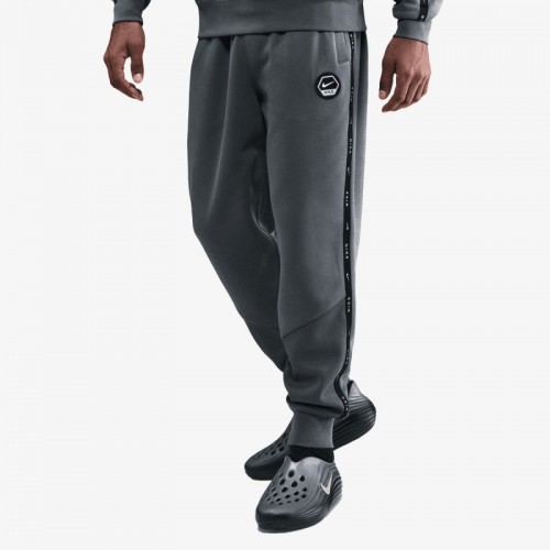 Мъжко долнище NIKE M NSW CS JOGGER FLC BB 