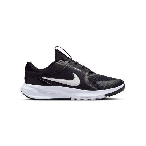 Юношески маратонки NIKE STAR RUNNER 5 NN GS