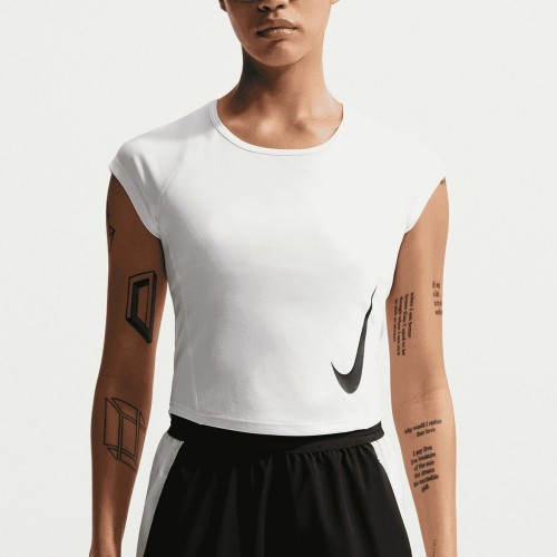 Дамска тениска NIKE W NK ONE FITTED DF SS TOP